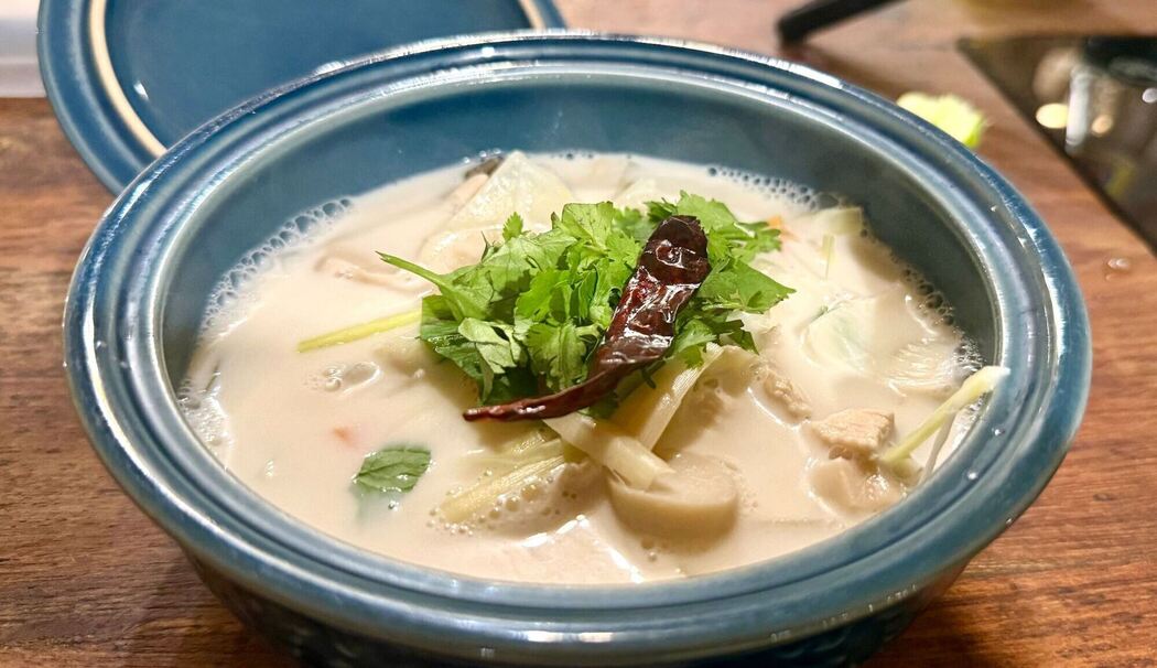 Tom Kha Gai bei einem Kochkurs in Chiang Mai Tom Kha Gai bei einem Kochkurs in Chiang Mai