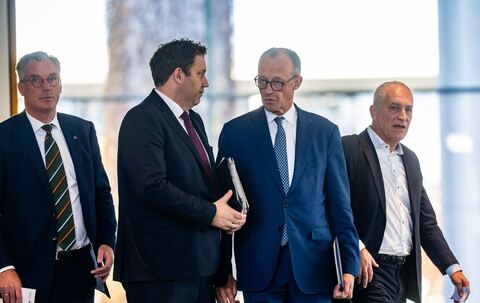 Stahlgipfel im Kanzleramt