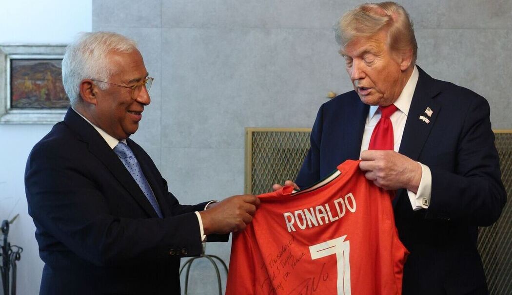 Donald Trump erhält Ronaldo-Trikot Donald Trump erhält Ronaldo-Trikot