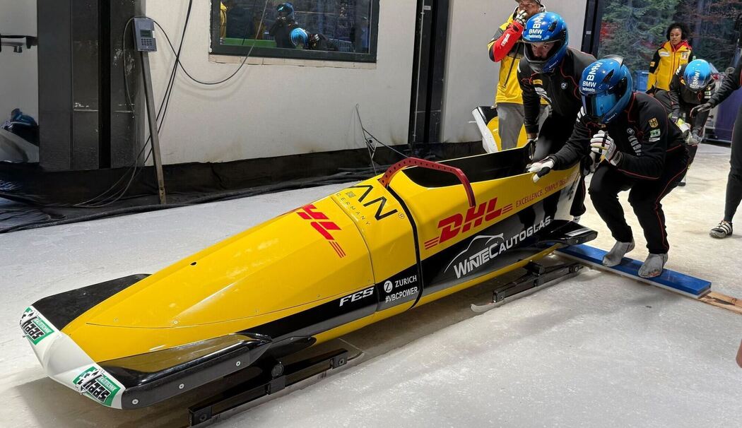 Deutsches Bob-Team testet Olympia-Strecke in Cortina d'Ampezzo Deutsches Bob-Team testet Olympia-Strecke in Cortina d'Ampezzo