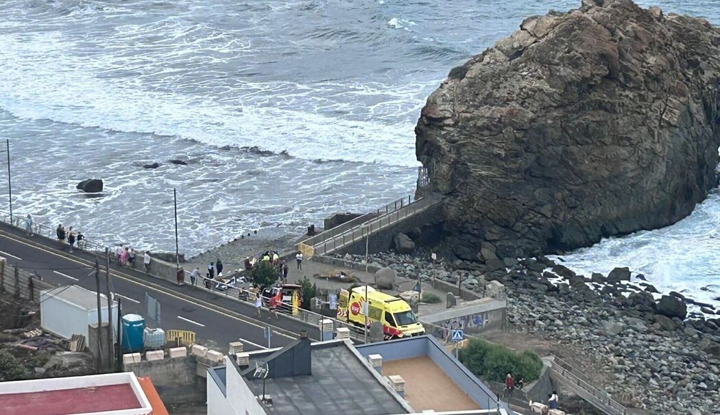 Riesenwellen auf Teneriffa Riesenwellen auf Teneriffa