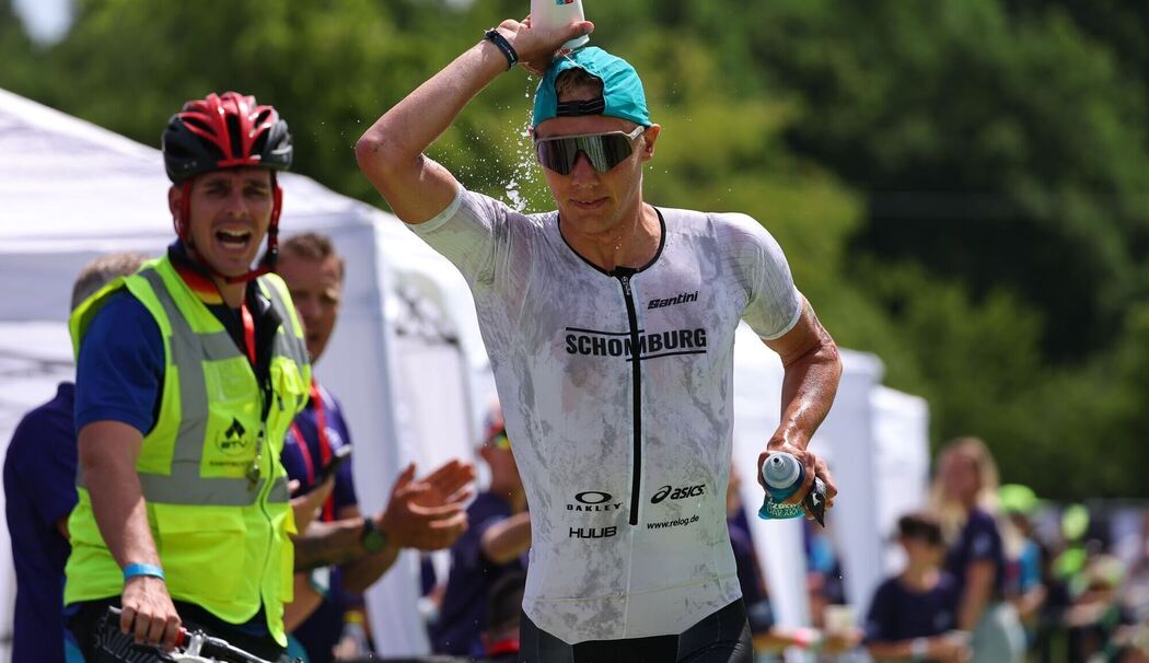 Triathlet Jonas Schomburg