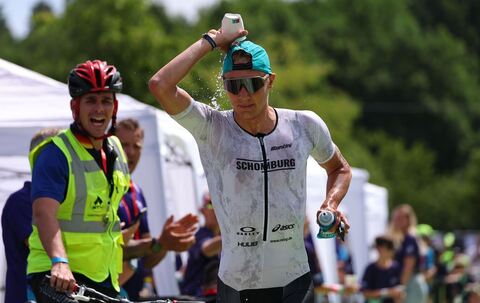 Triathlet Jonas Schomburg