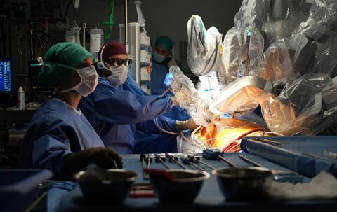 Robotergestützte Operation in der Herzchirurgie – Charite Berlin