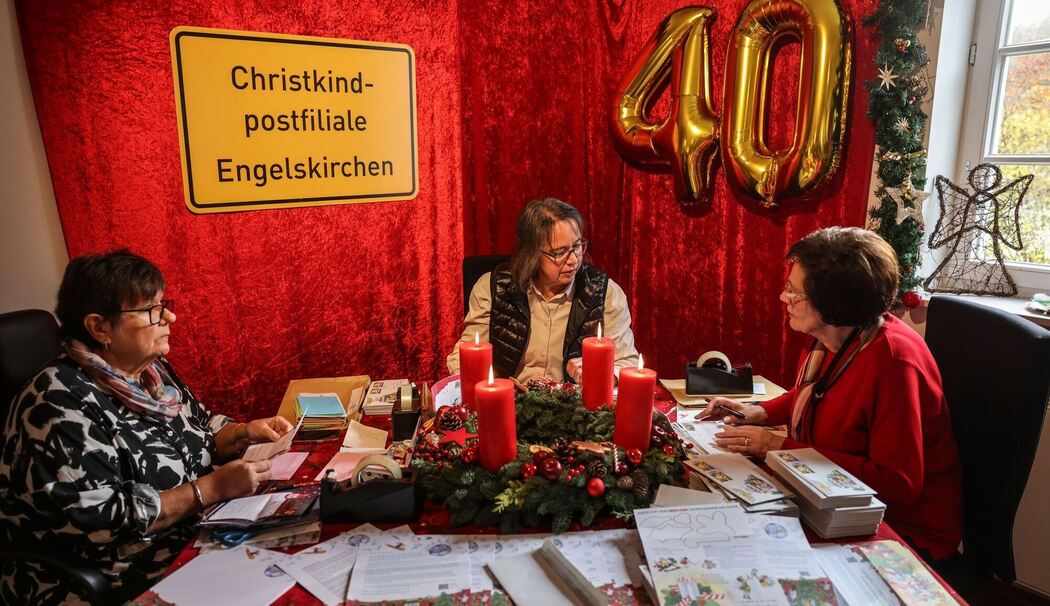 Eröffnung der Christkindpostfiliale in Engelskirchen