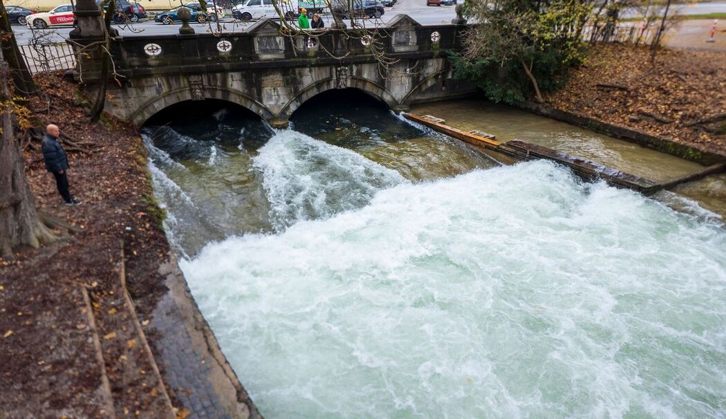 Weitere Entwicklung an der Eisbachwelle Weitere Entwicklung an der Eisbachwelle