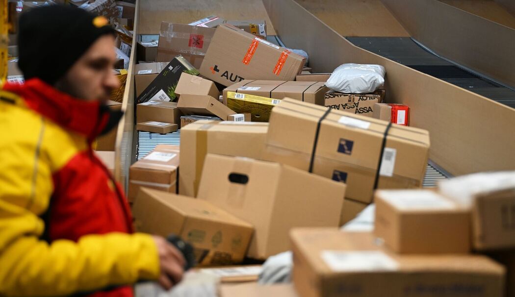 DHL-Paketzentrum in Düsseldorf DHL-Paketzentrum in Düsseldorf