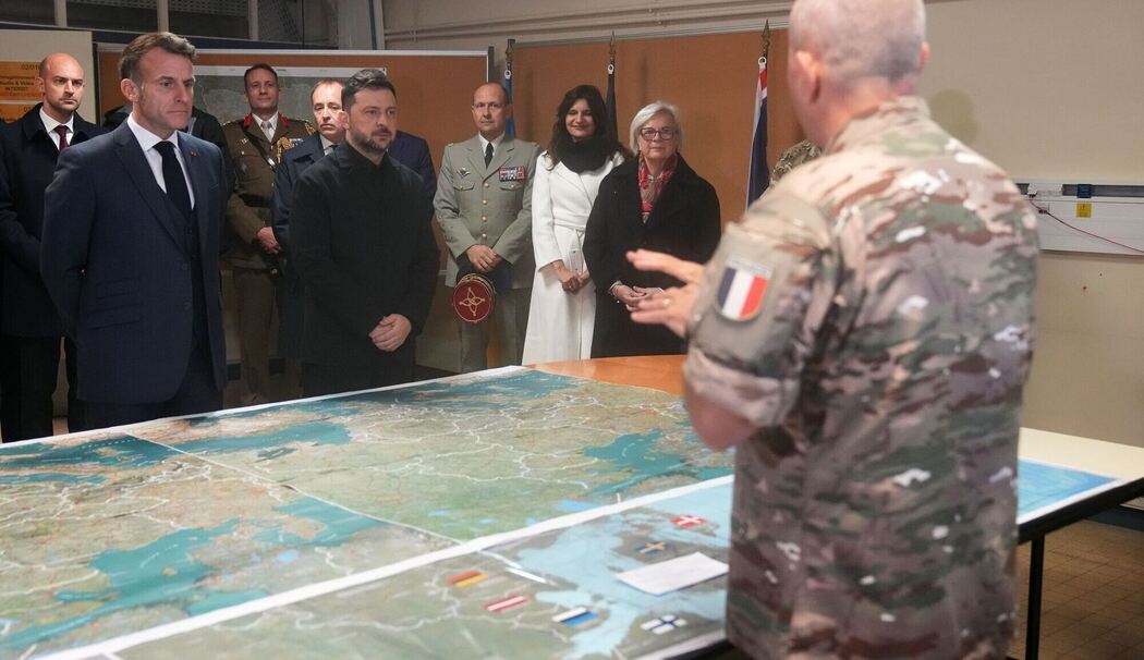 Ukraine-Krieg - Selenskyj in Paris