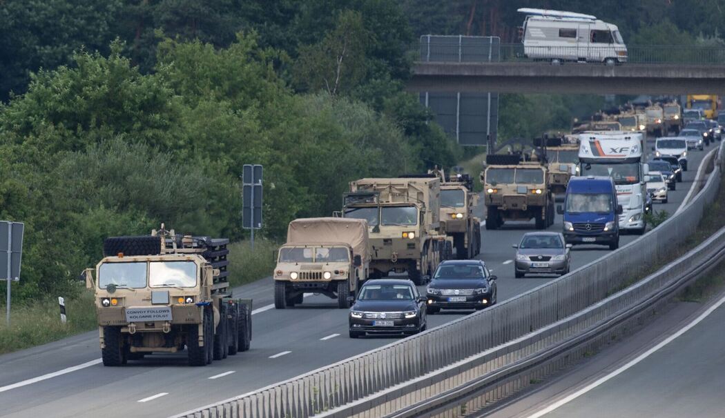 300 US-Militärfahrzeuge rollen über A2 und A33