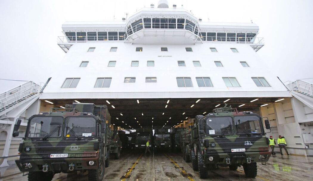 Verladung von "Patriot"-Flugabwehrraketen