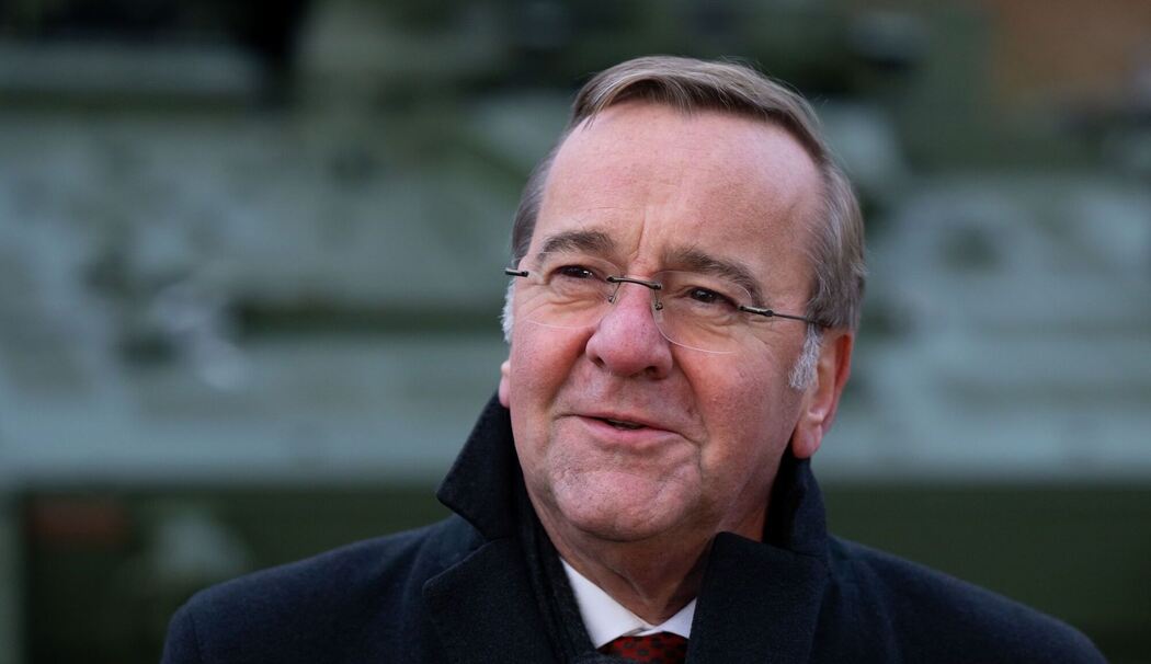 Roll-Out Leopard 2A8 und Panzerhaubitze 2000 Roll-Out Leopard 2A8 und Panzerhaubitze 2000