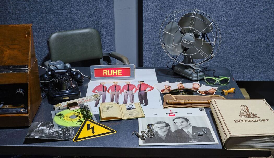 Nachlassstücke von Kraftwerk-Mitbegründer Schneider versteigert Nachlassstücke von Kraftwerk-Mitbegründer Schneider versteigert