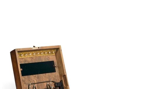 Seltene Nazi-Verschlüsselungsmaschine versteigert