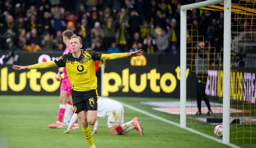 Borussia Dortmund - VfB Stuttgart Borussia Dortmund - VfB Stuttgart