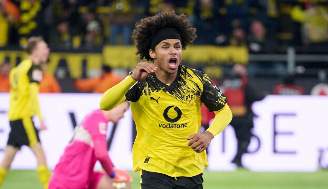 Borussia Dortmund - VfB Stuttgart Borussia Dortmund - VfB Stuttgart