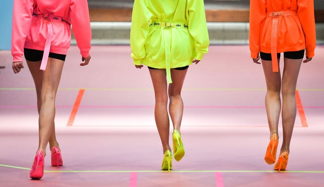 Models auf dem Laufsteg auf der Berliner Modewoche Models auf dem Laufsteg auf der Berliner Modewoche