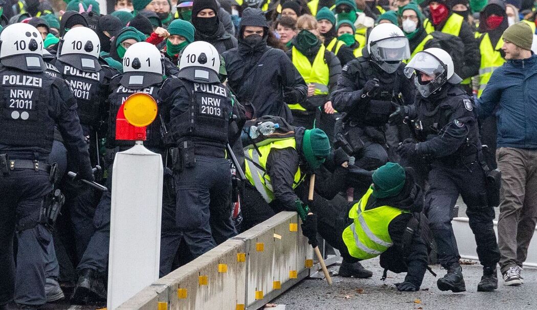 Neugründung AfD-Jugendorganisation - Proteste