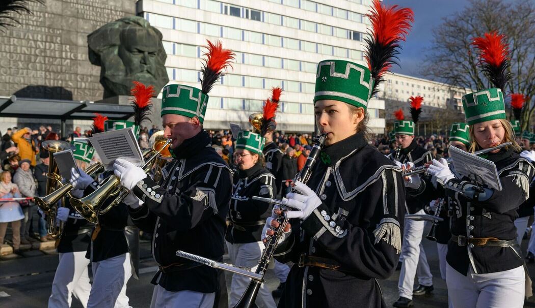 Abschluss des Kulturhauptstadtjahres 2025 - Bergparade