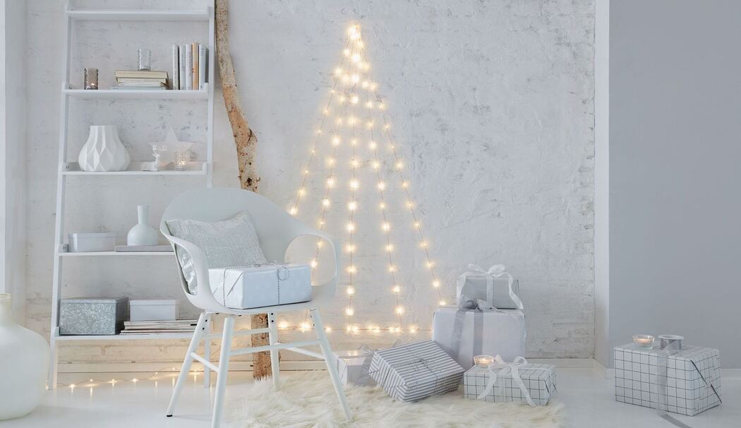 Weihnachtsbaum aus einer LED-Lichterkette